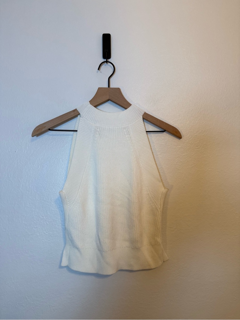 Wilfred Aritzia Crevier Ribbed Knit Halter Tank Top - Picture 3 of 6